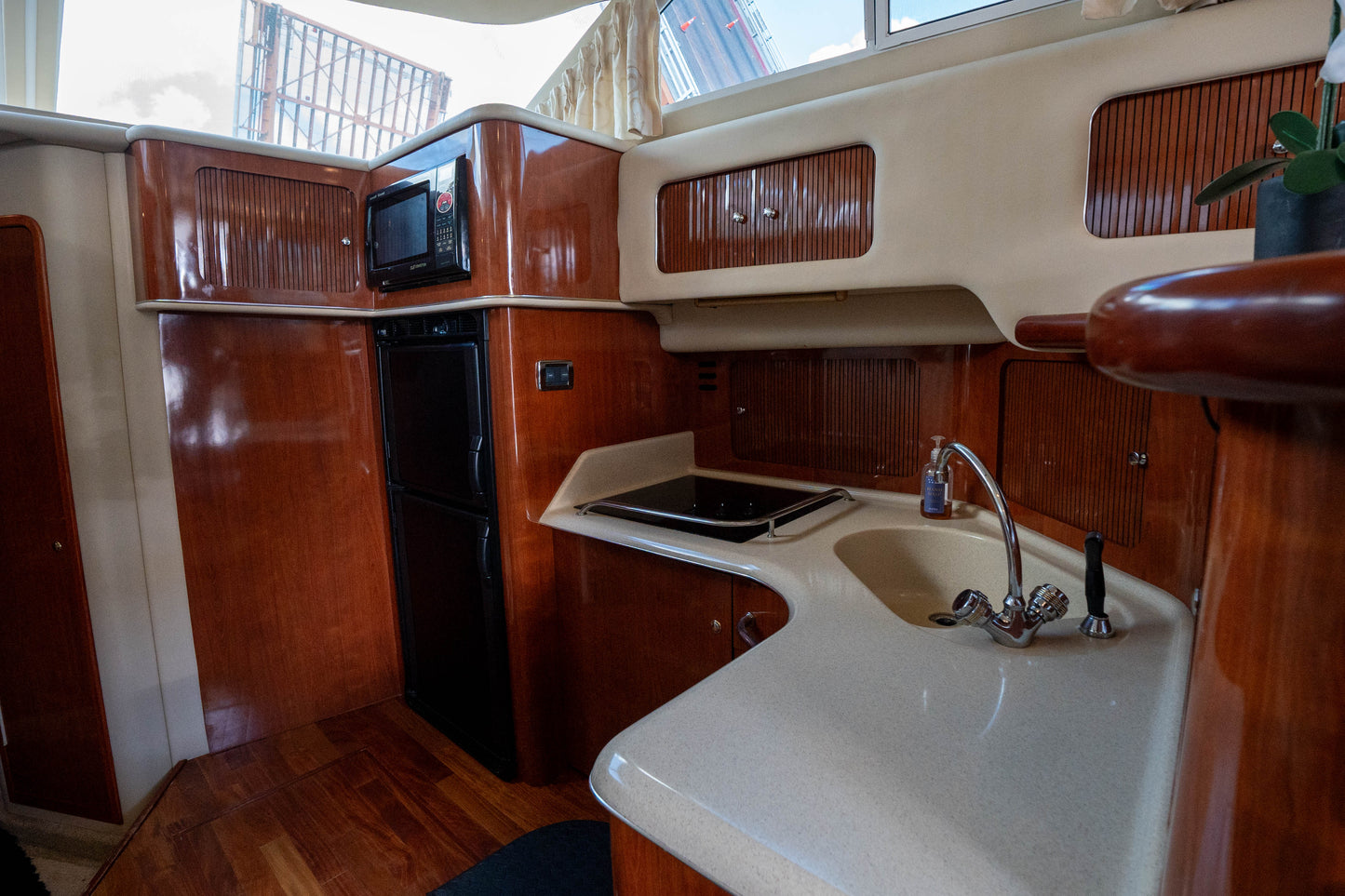 50ft Sea Ray Liv