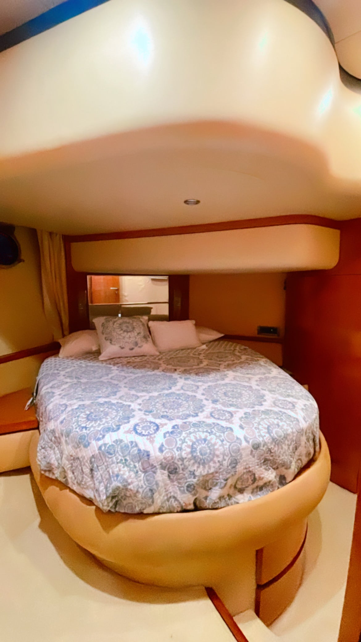 60ft Azimut DV