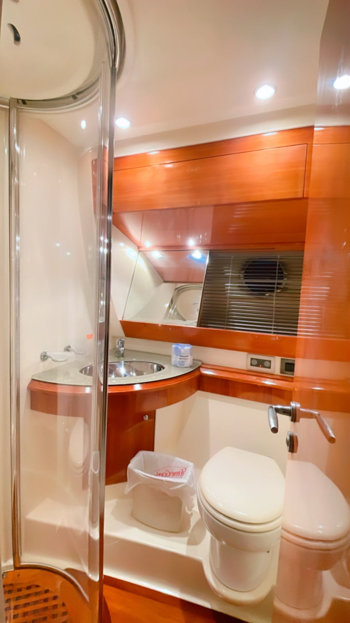 60ft Azimut DV