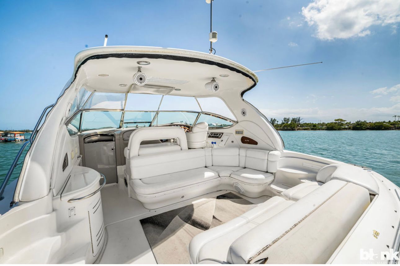 60ft Sea Ray HK