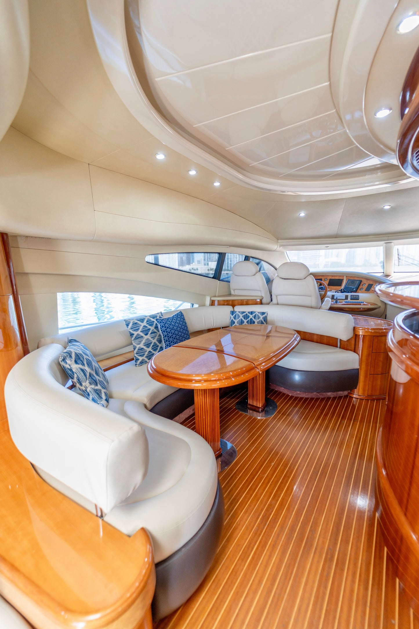 70ft Azimut Container