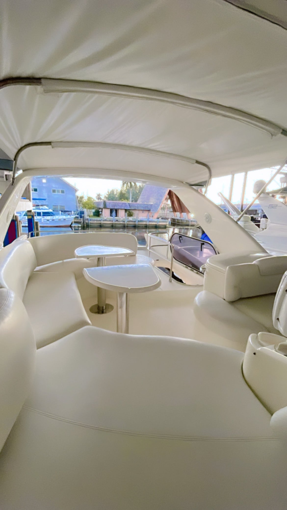 60ft Azimut DV