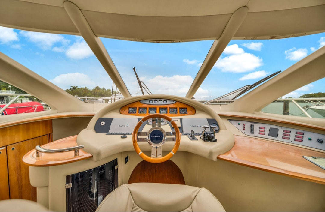 65ft Azimut DV
