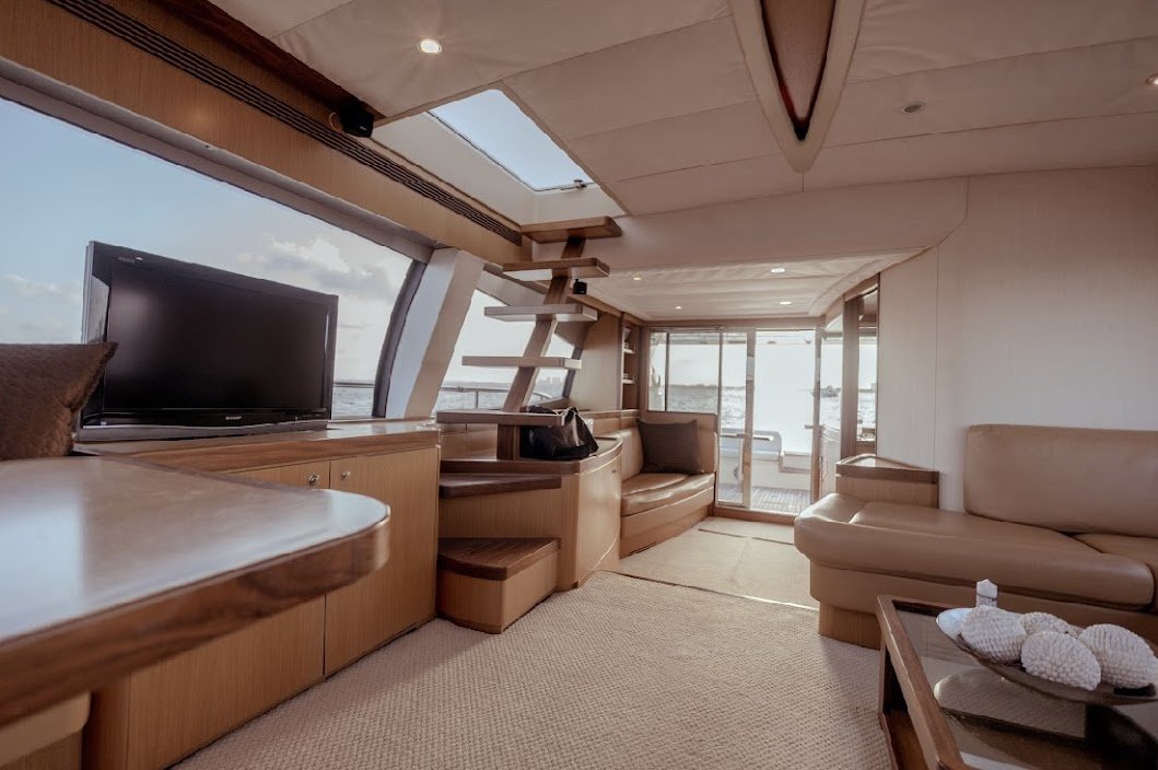 85ft Ferretti L