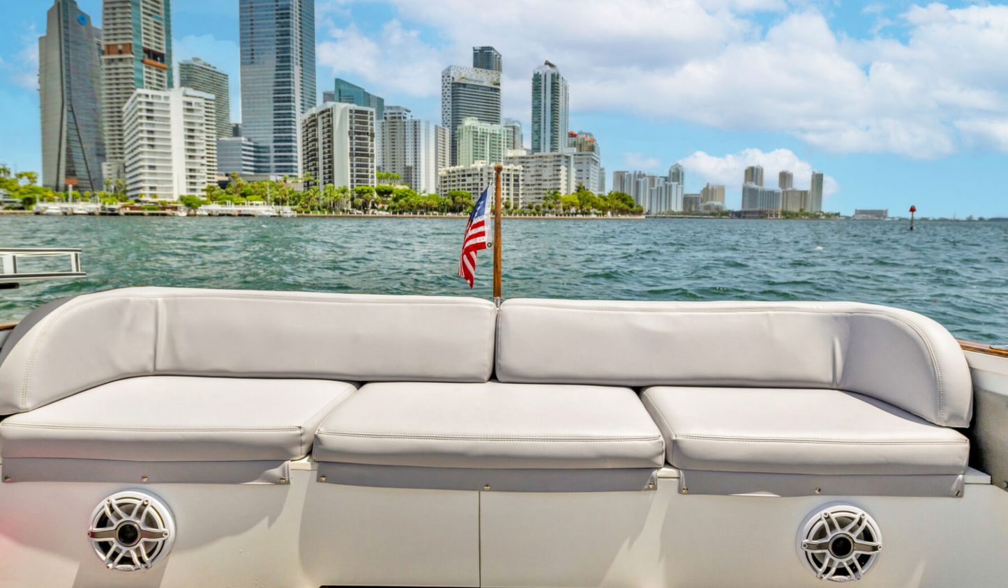 42ft Sirena (NYE Fireworks Show)