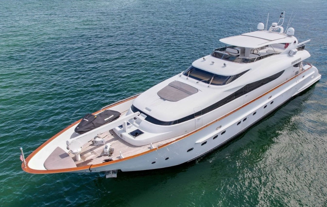 110ft Maiora (NYE Fireworks Show)