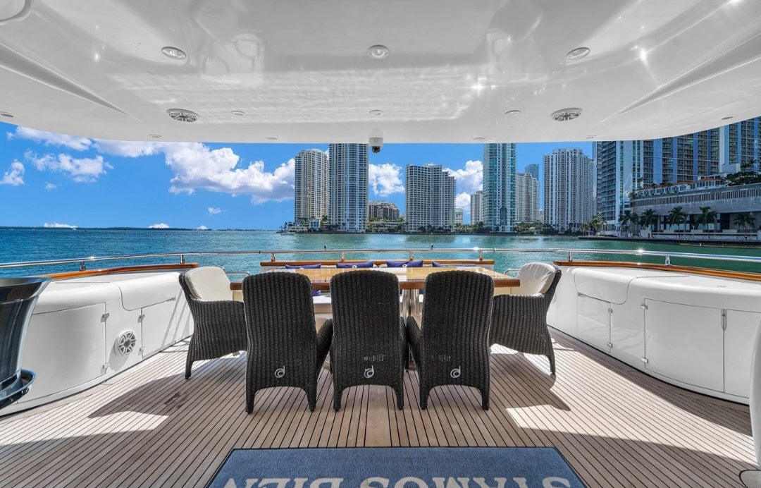 110ft Maiora (NYE Fireworks Show)