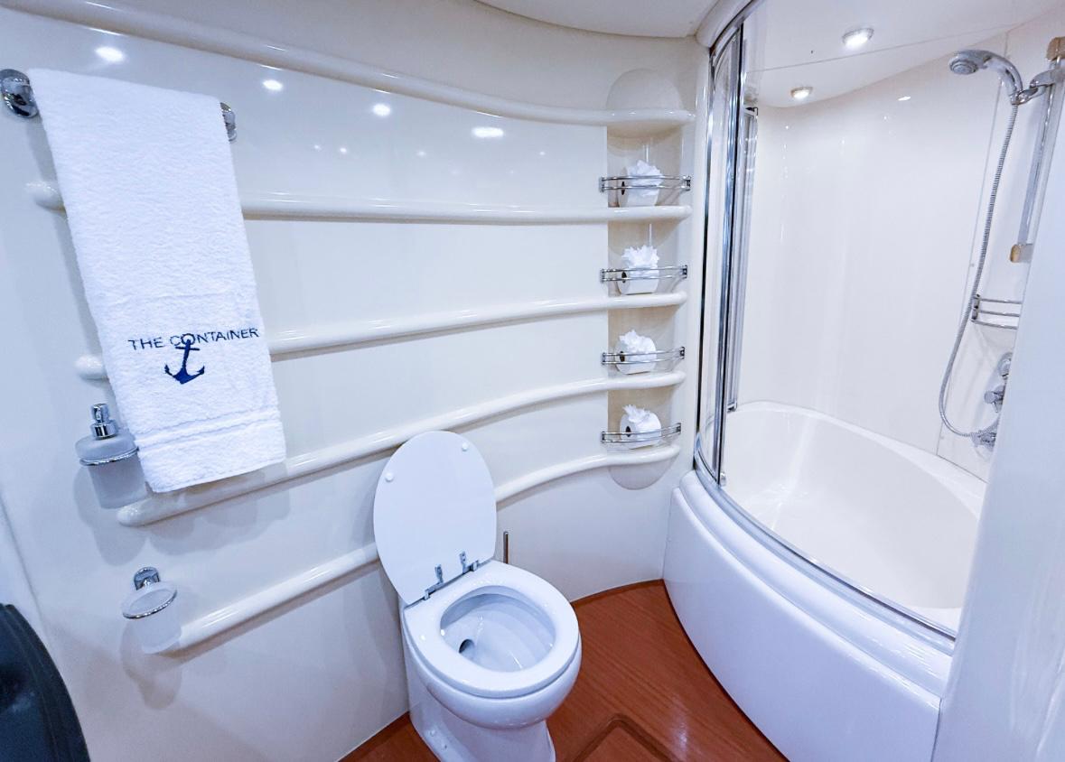 70ft Azimut Container