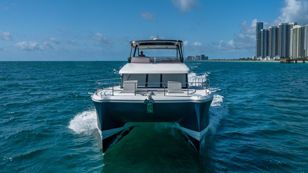 50ft Fountaine Pajot
