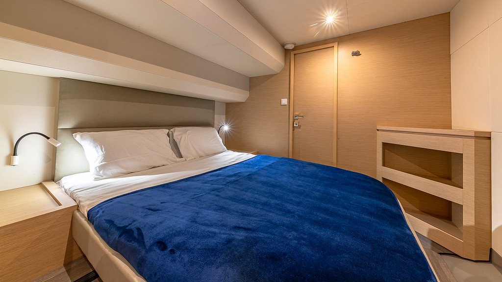 50ft Fountaine Pajot