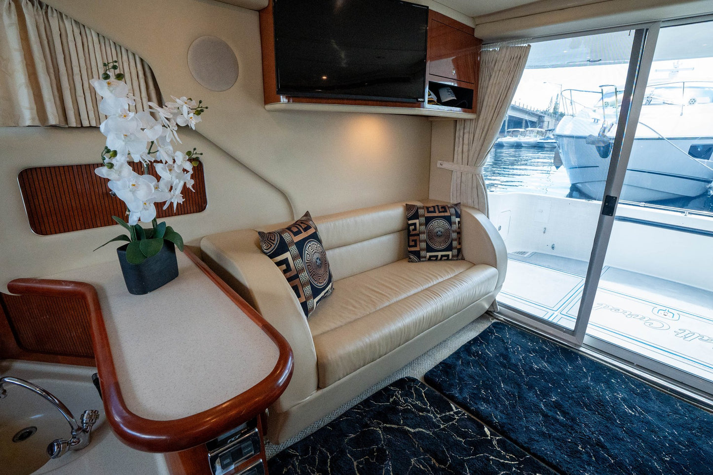 50ft Sea Ray Liv