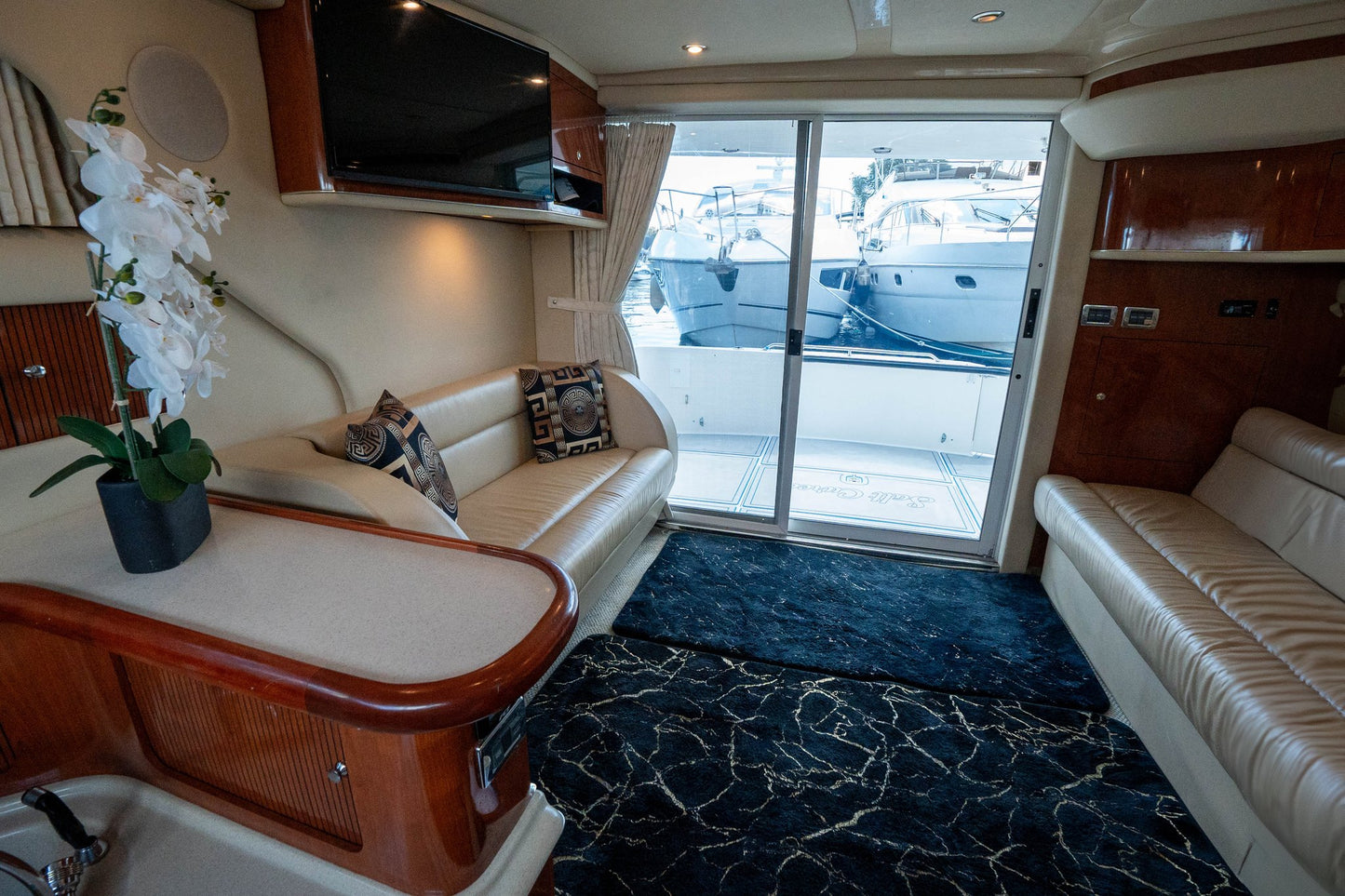50ft Sea Ray Liv