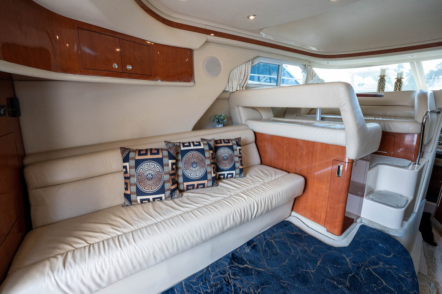 50ft Sea Ray Liv