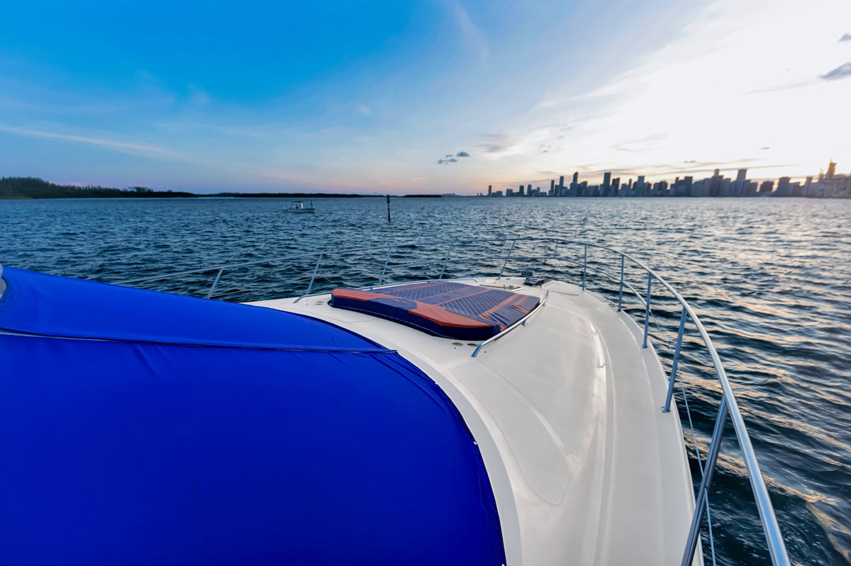 65ft Sea Ray Liv