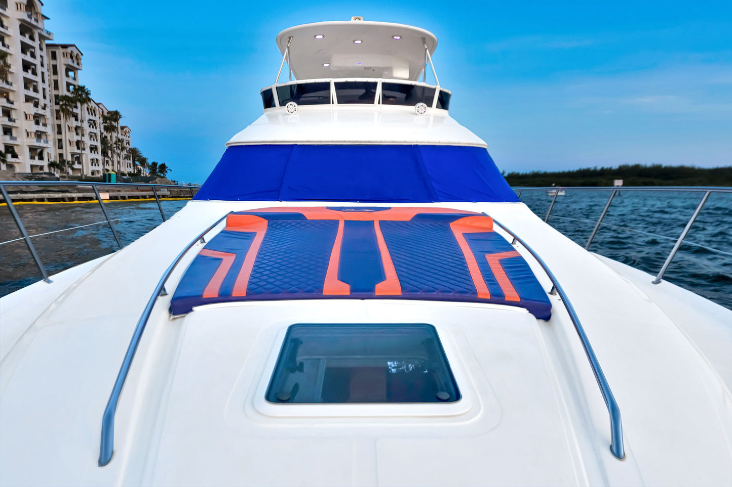 65ft Sea Ray Liv