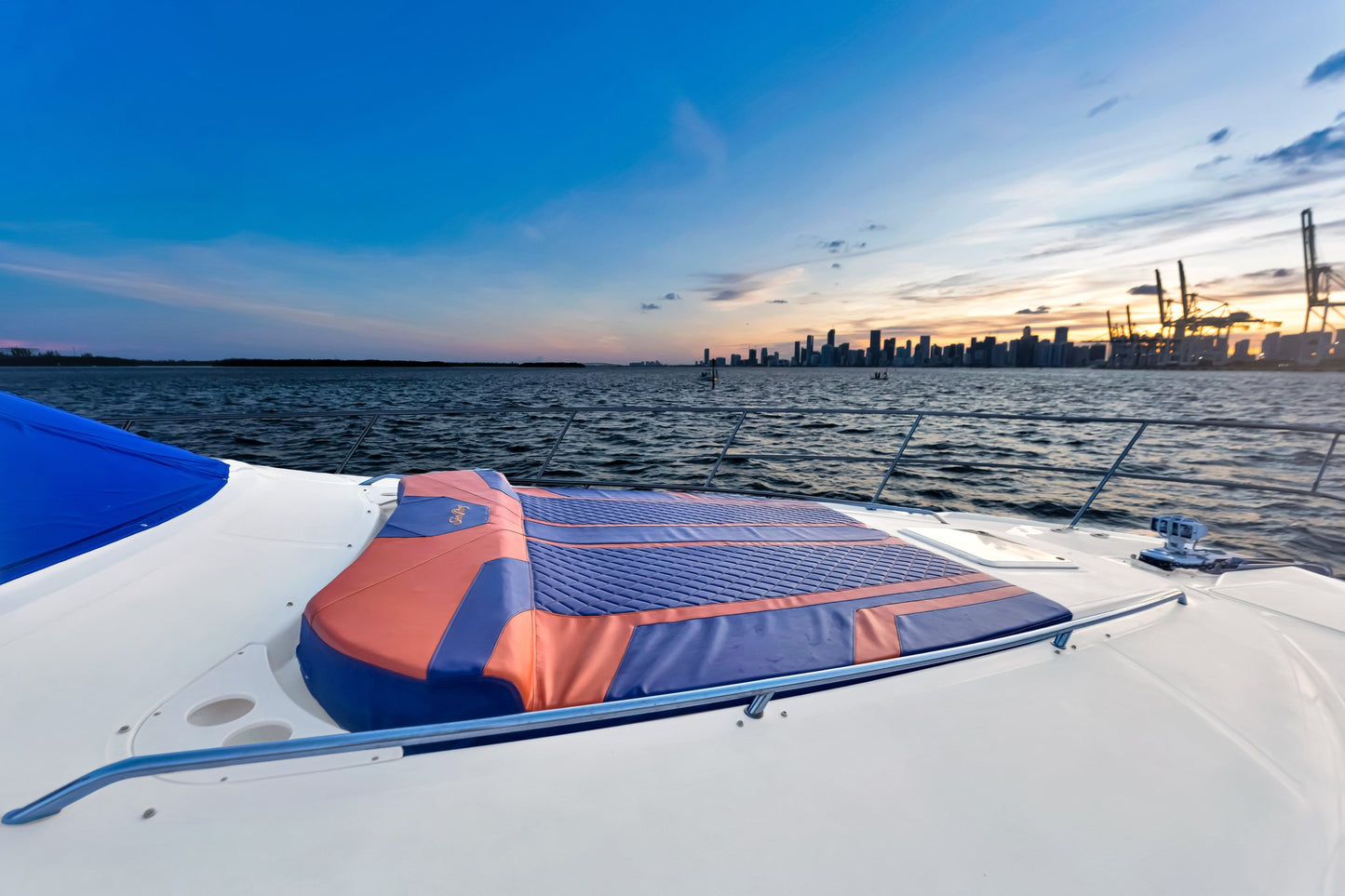 65ft Sea Ray Liv