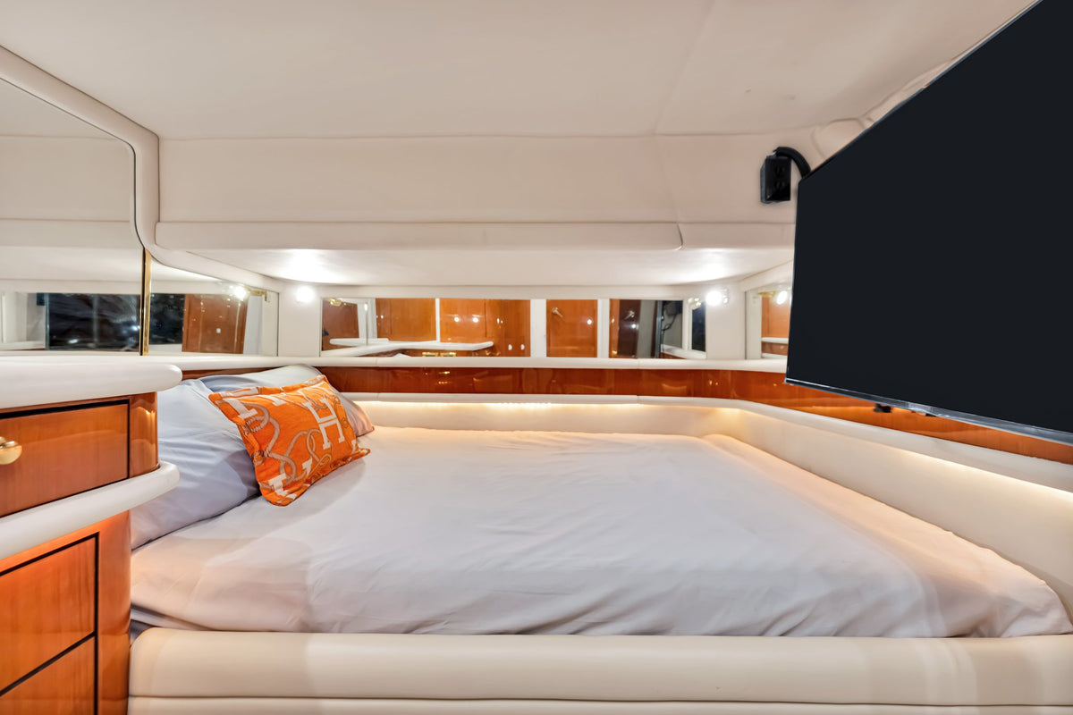 65ft Sea Ray Liv