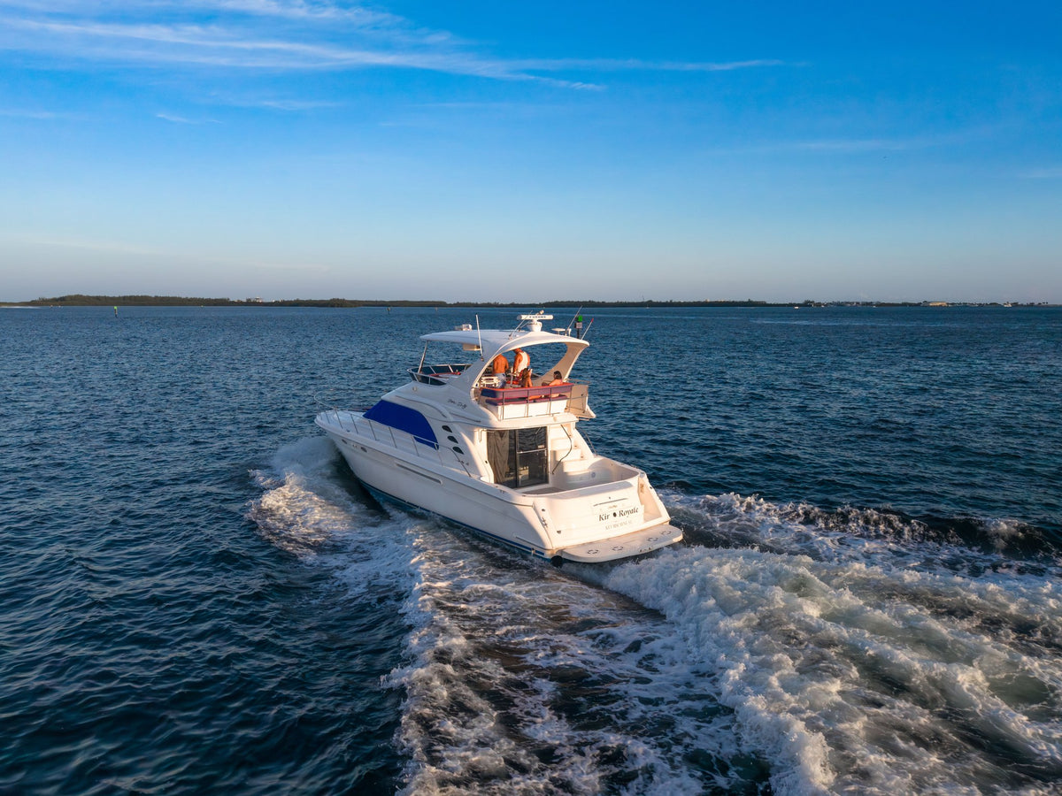 65ft Sea Ray Liv