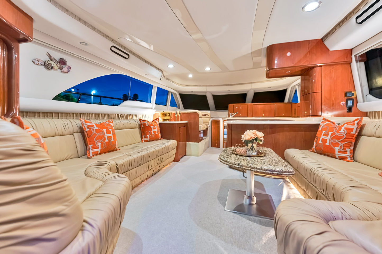 65ft Sea Ray Liv