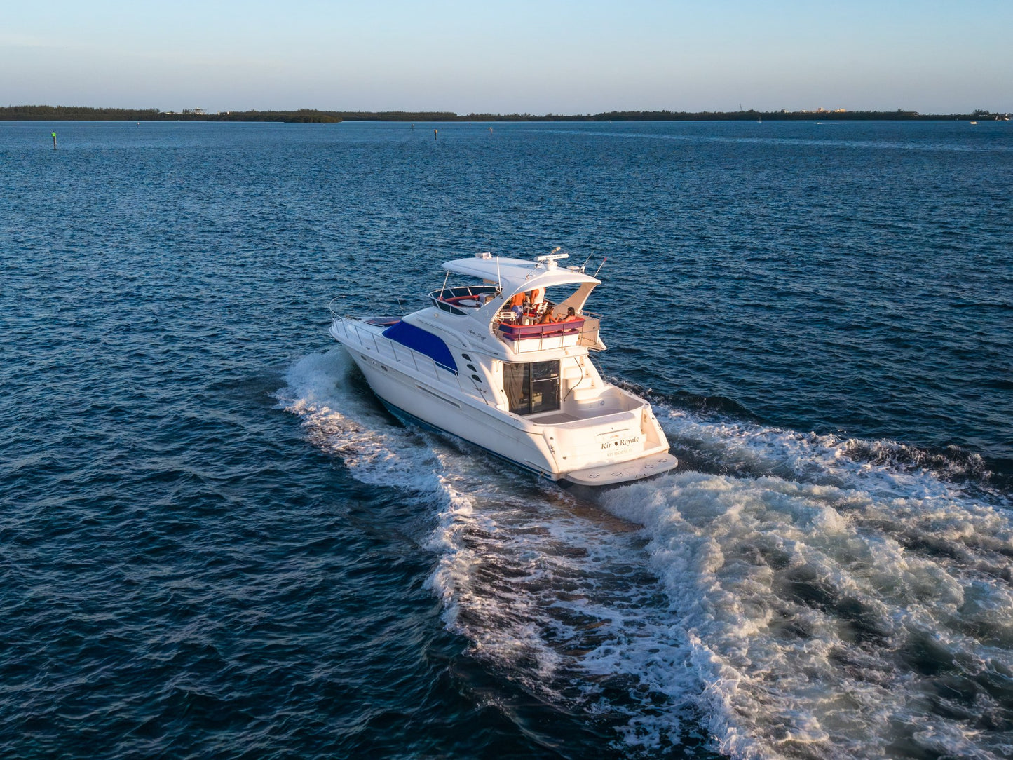65ft Sea Ray Liv