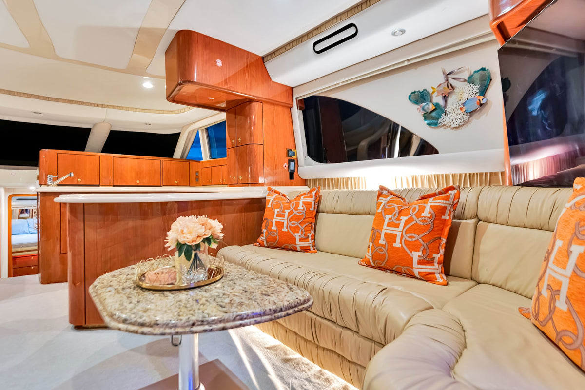 65ft Sea Ray Liv