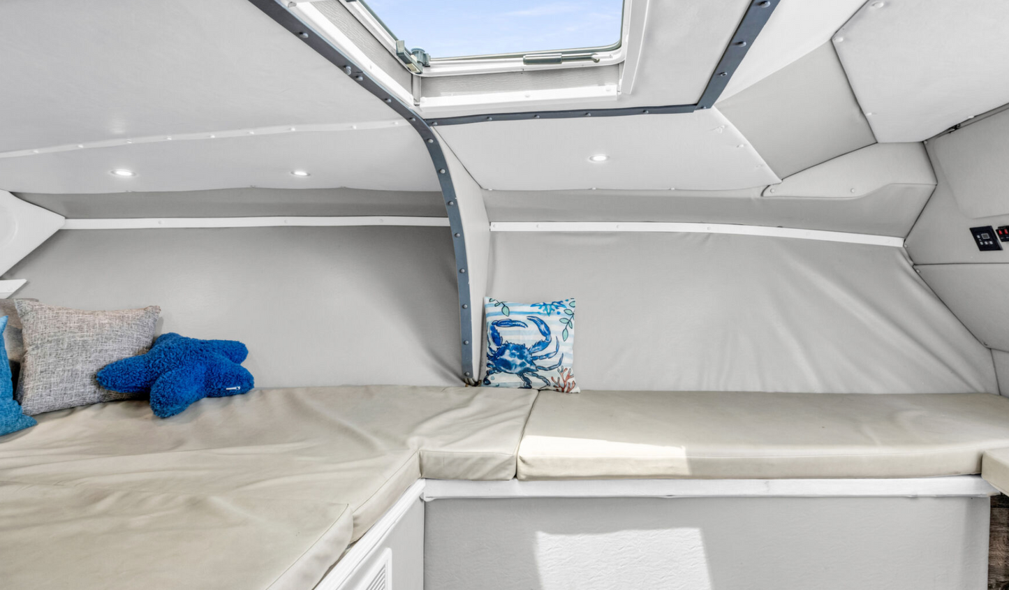 42ft Sirena (NYE Fireworks Show)