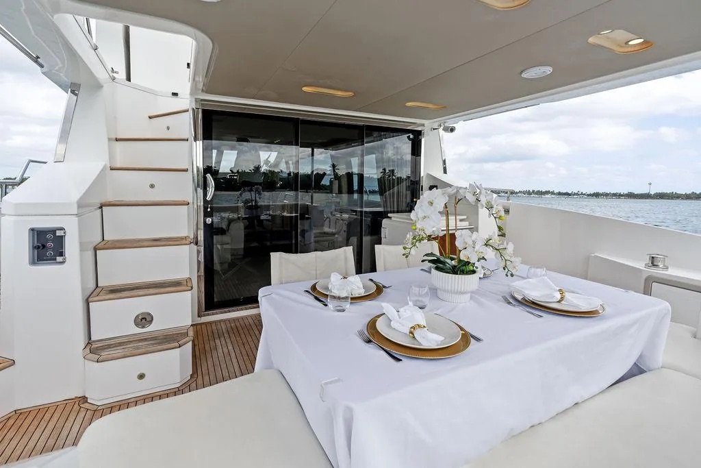 70ft Azimut Le Grand Bleu