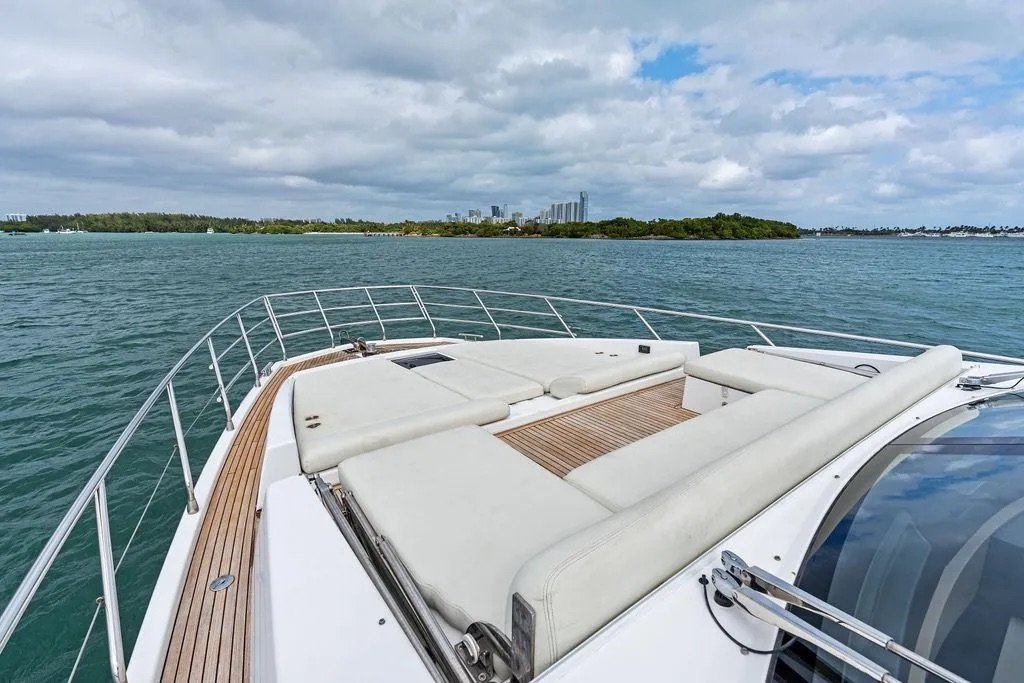 70ft Azimut Le Grand Bleu