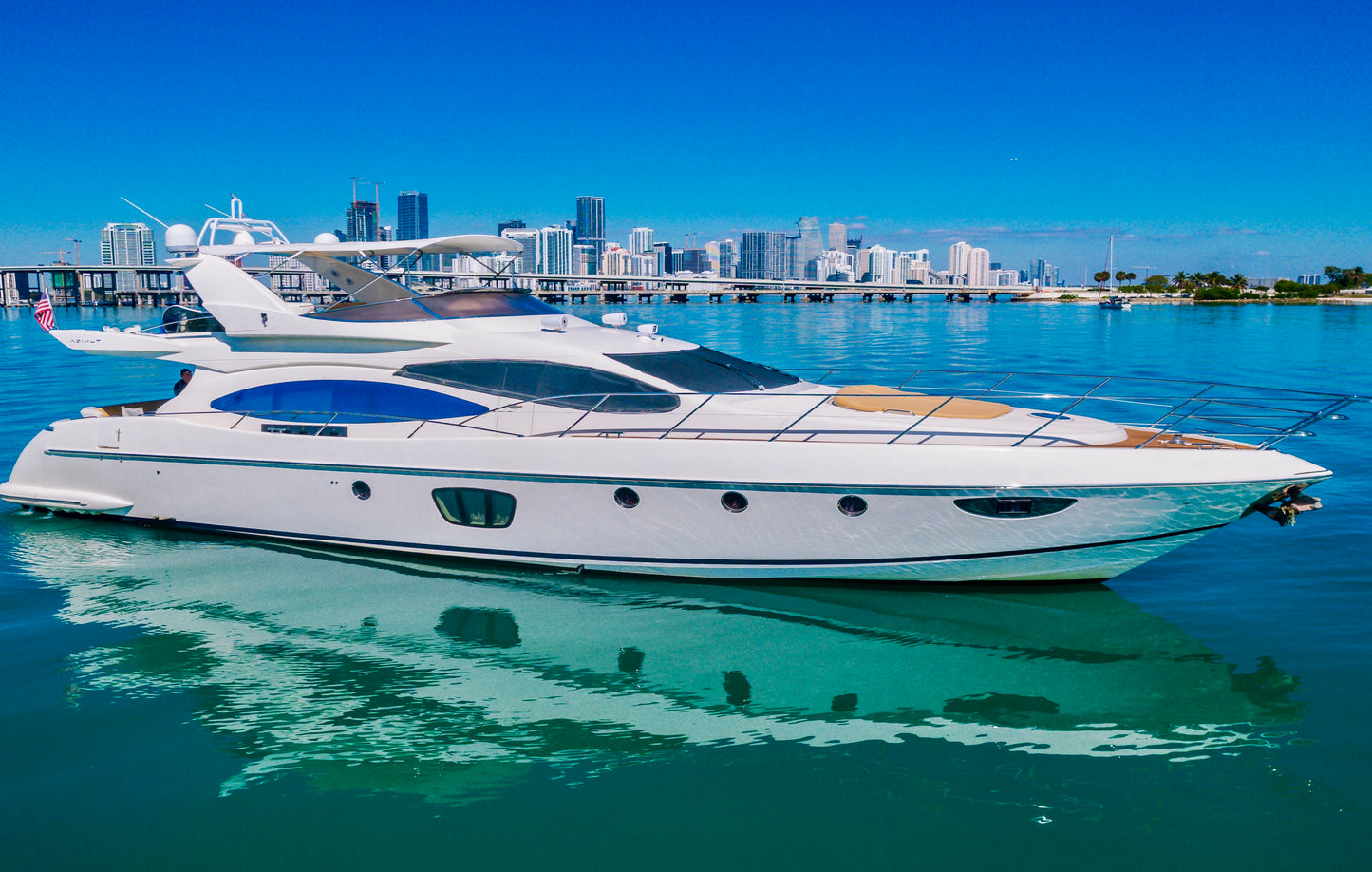 70ft Azimut Container