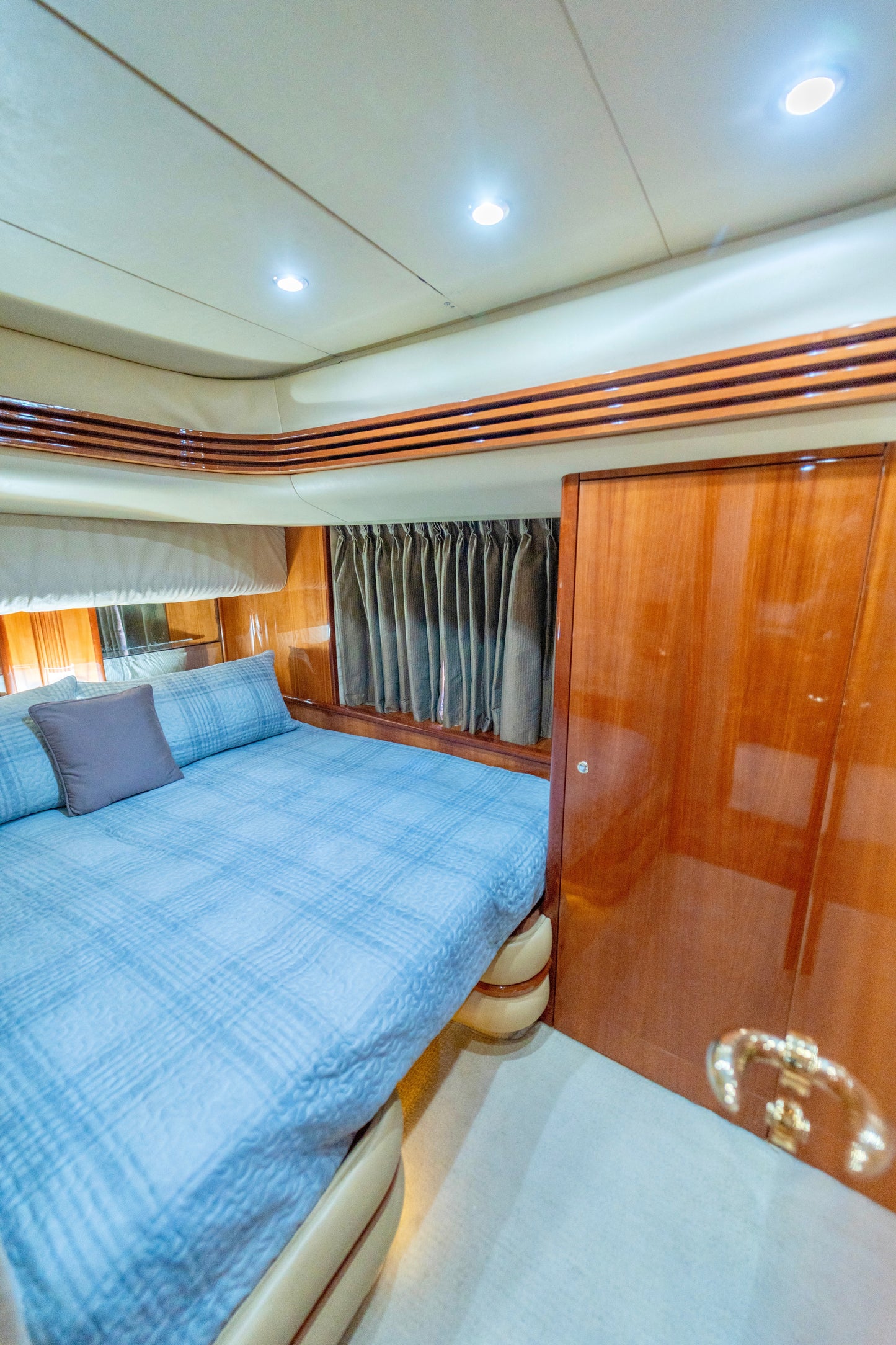 70ft Azimut Container