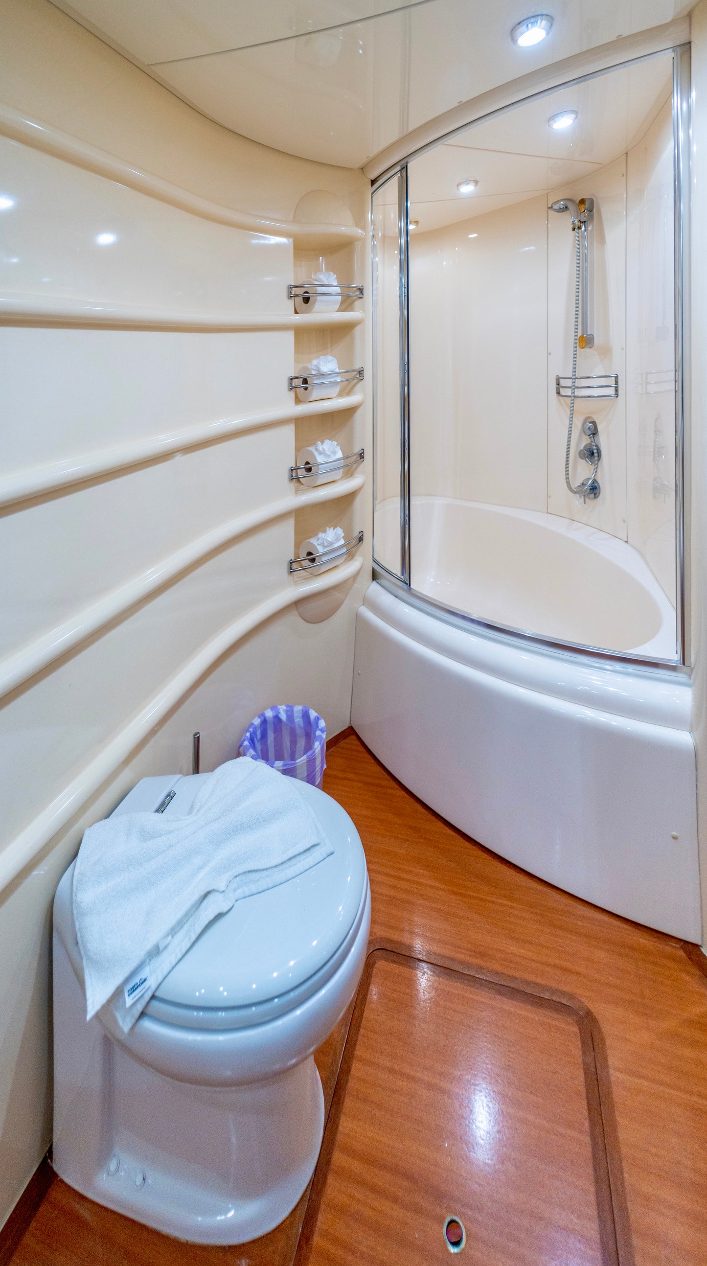 70ft Azimut Container