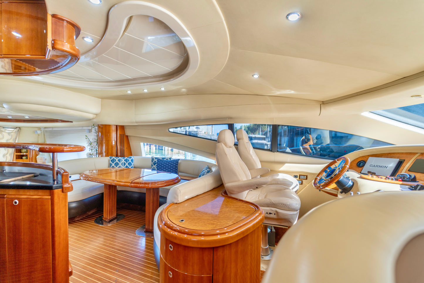 70ft Azimut Container