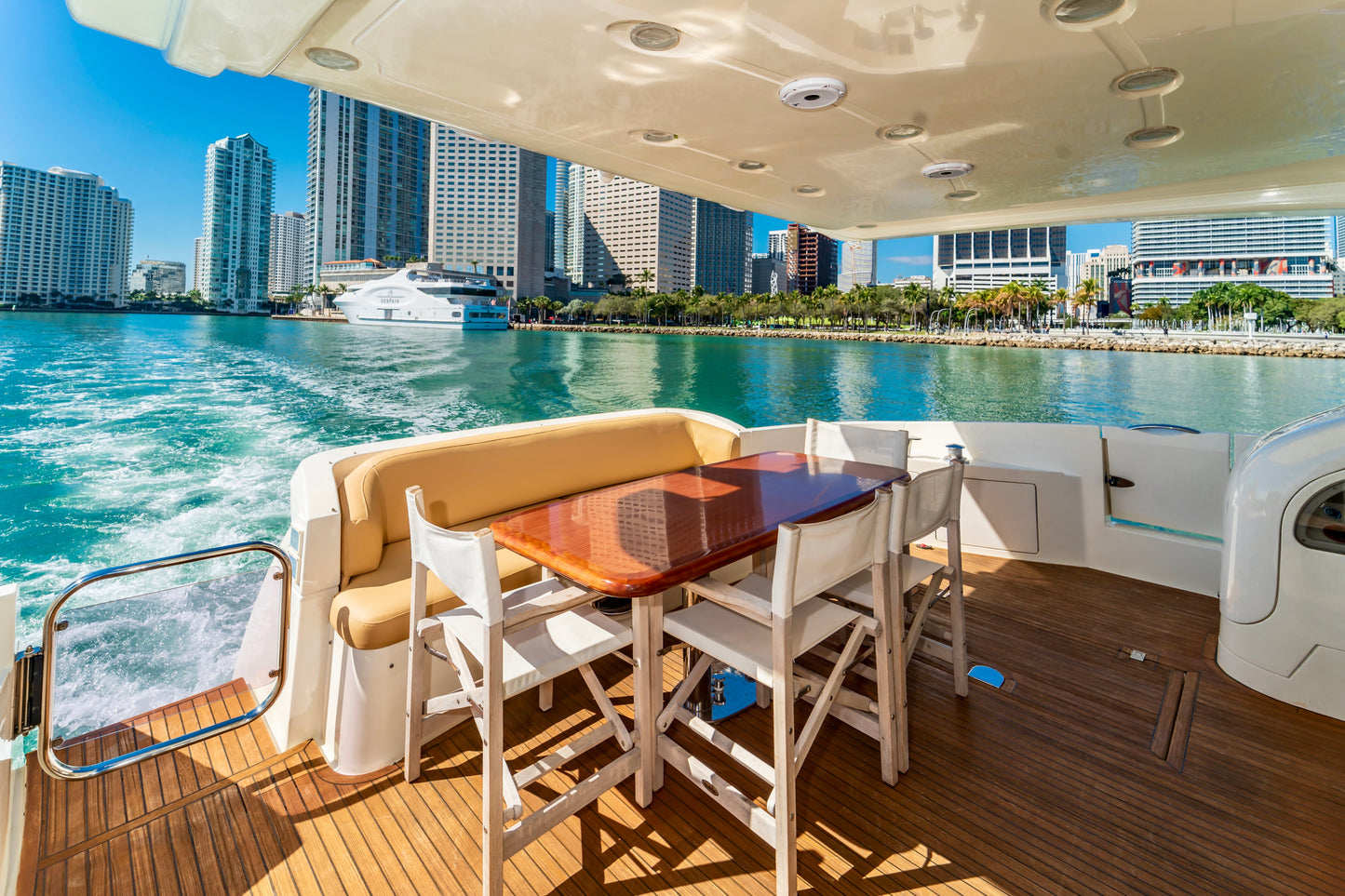 70ft Azimut Container