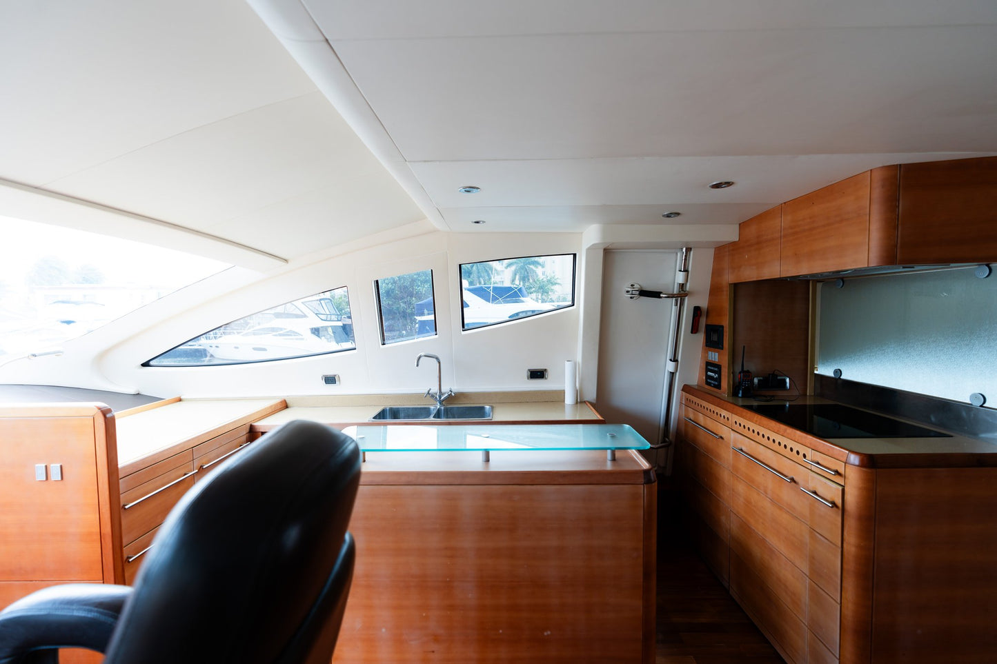 75ft Aicon