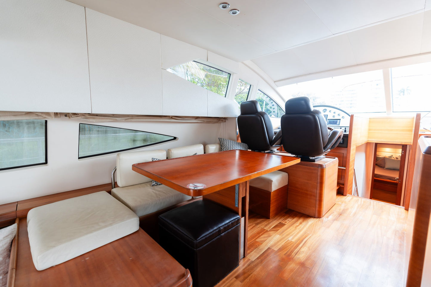 75ft Aicon