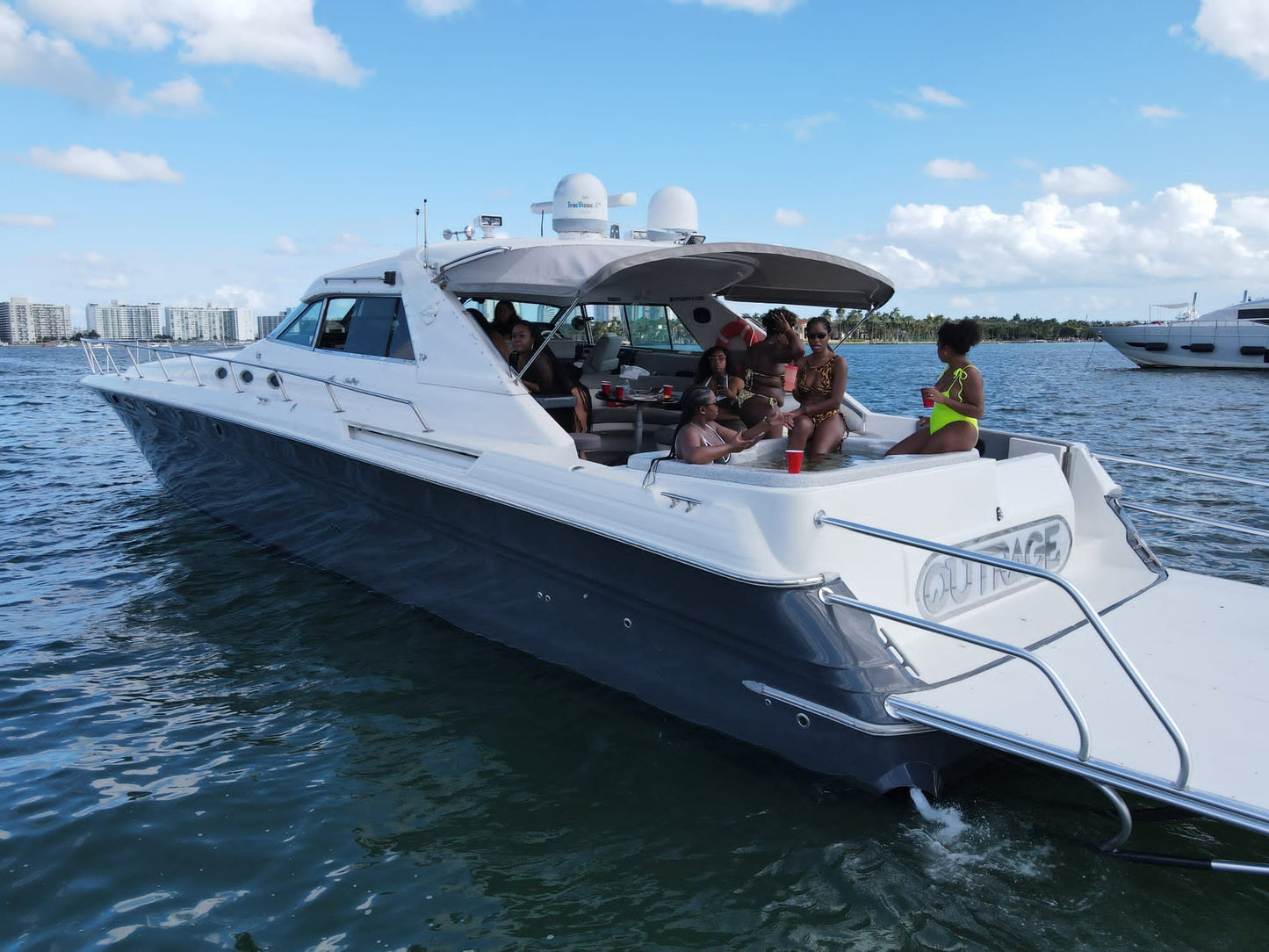 70ft Sea Ray