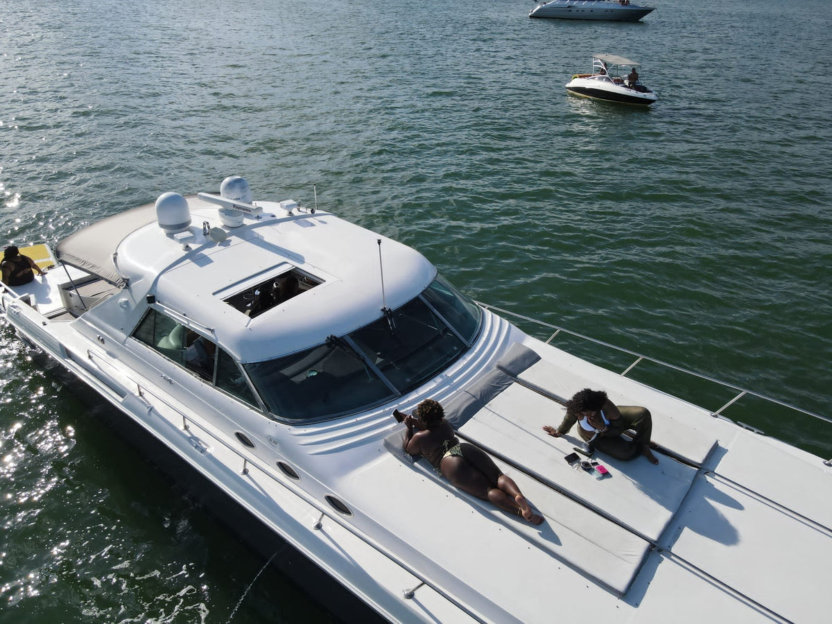 70ft Sea Ray