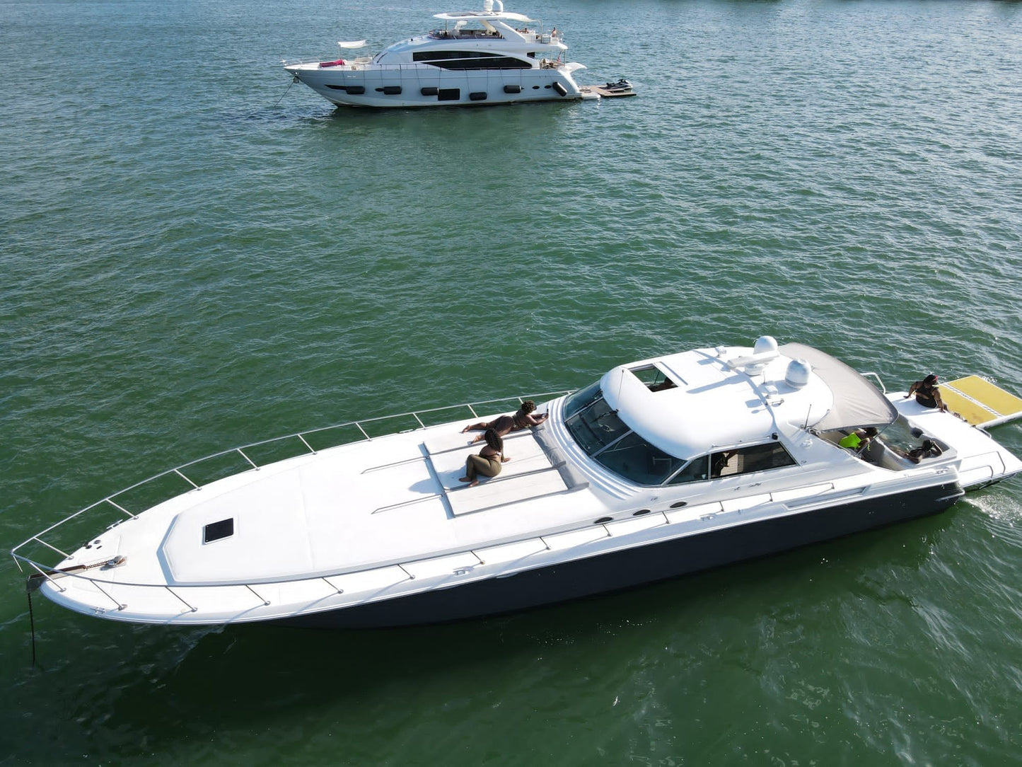 70ft Sea Ray
