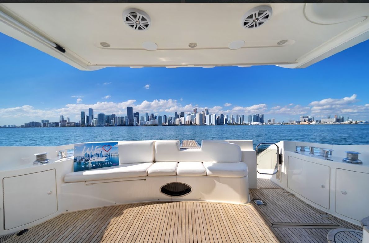 60ft Azimut White