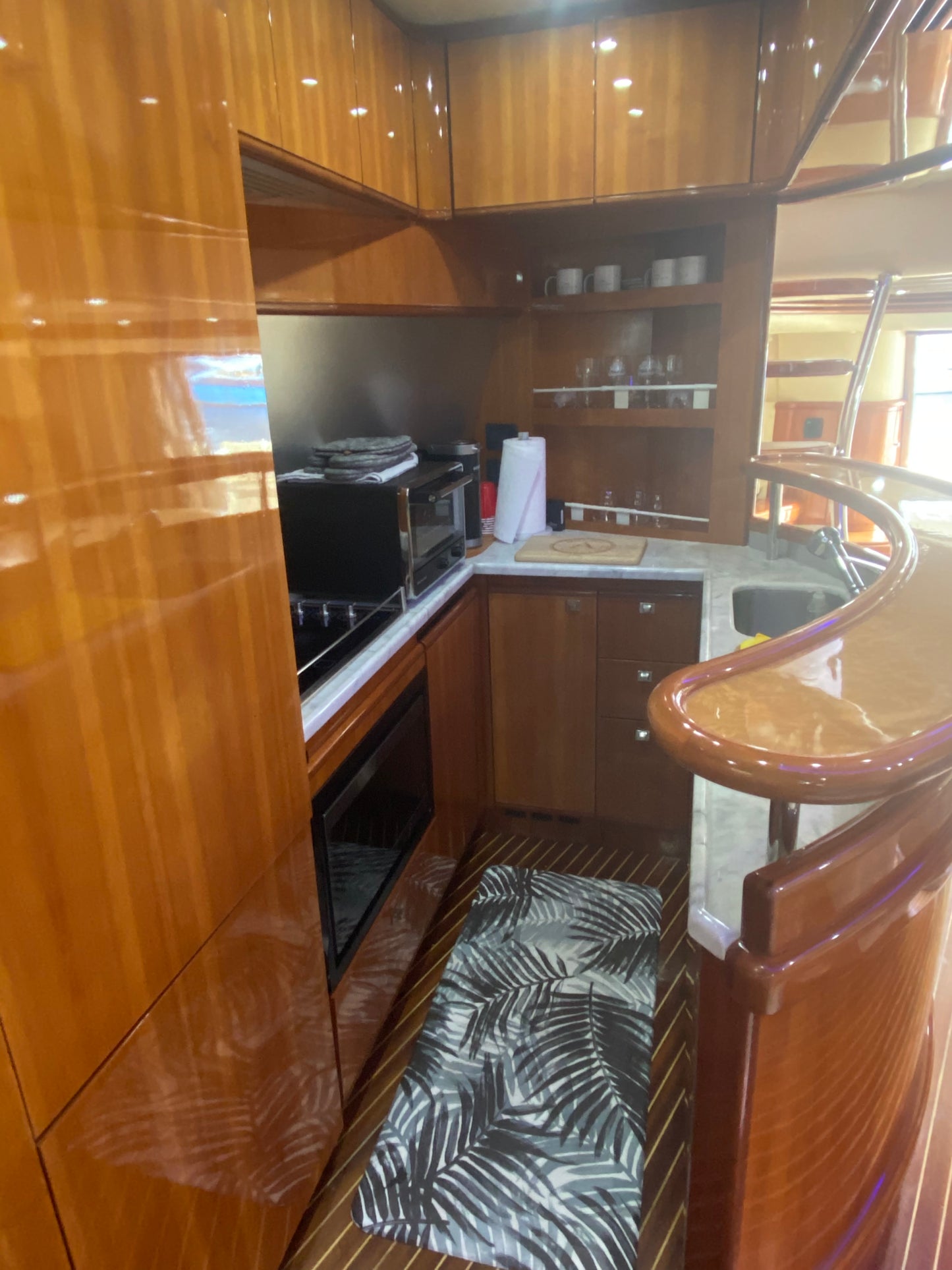 75ft Azimut F (NYE Fireworks Show)