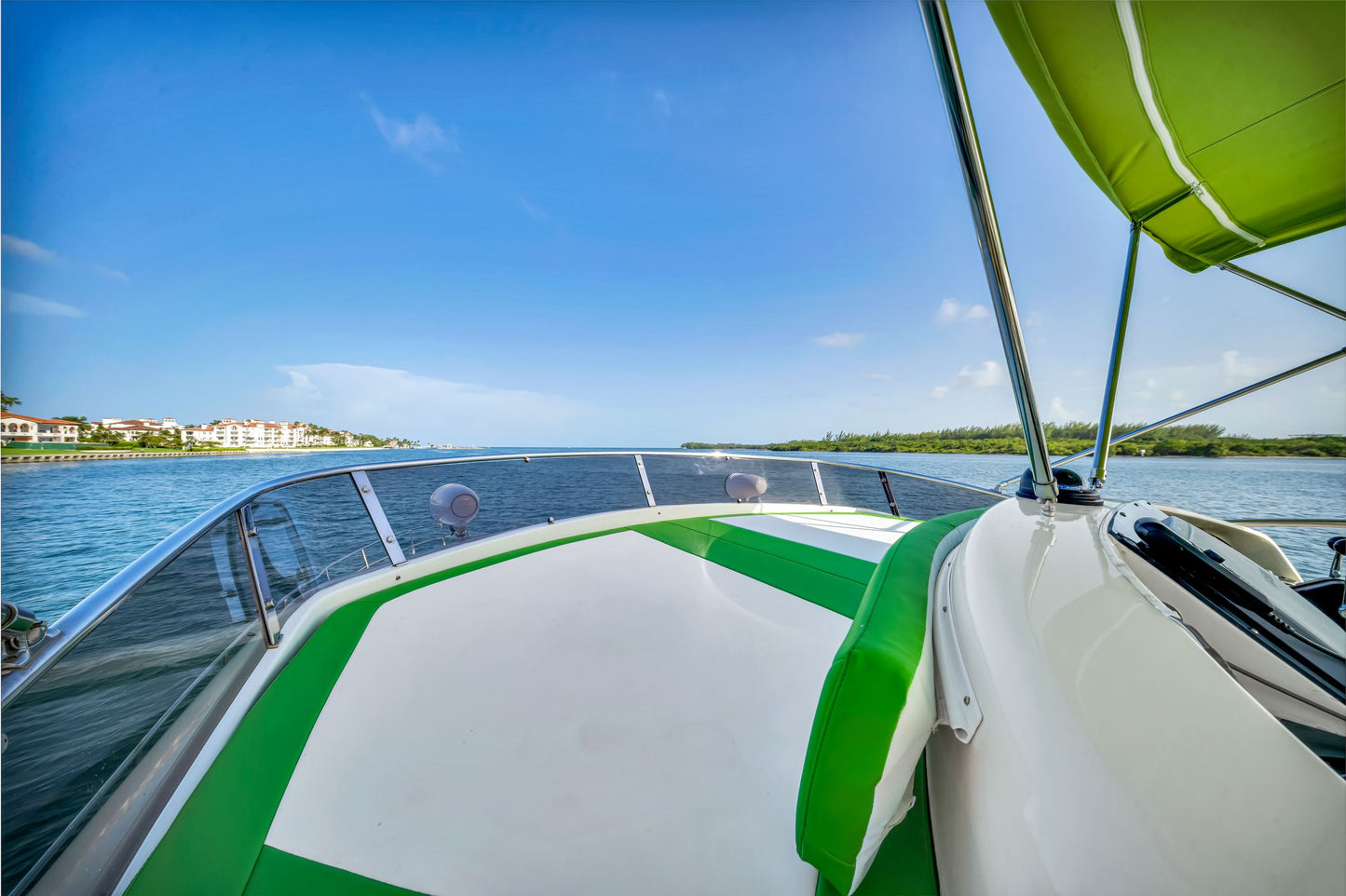 70ft Aicon