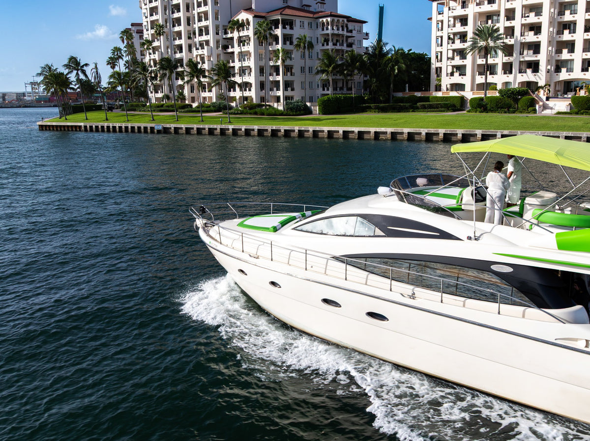 70ft Aicon