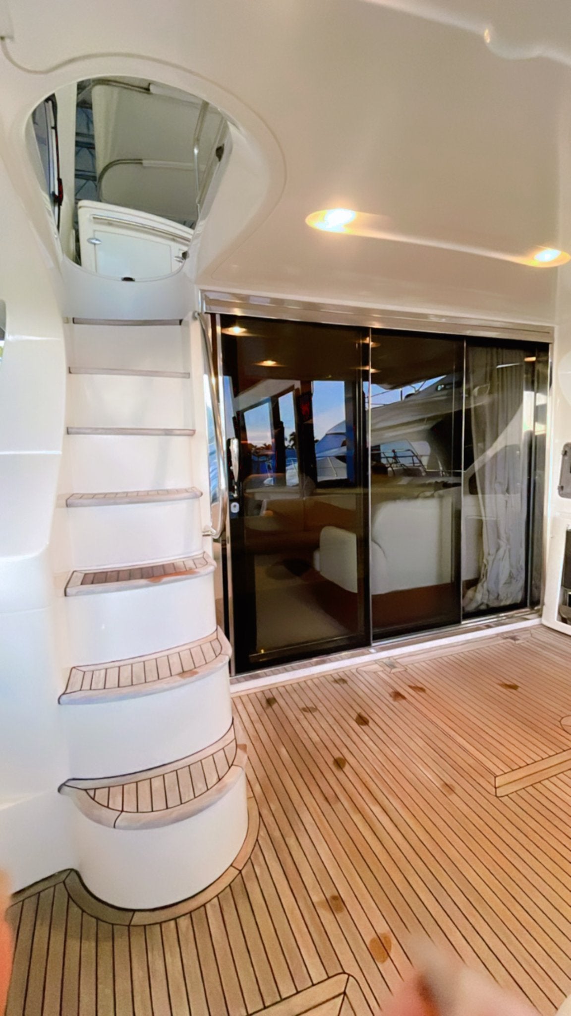 60ft Azimut DV