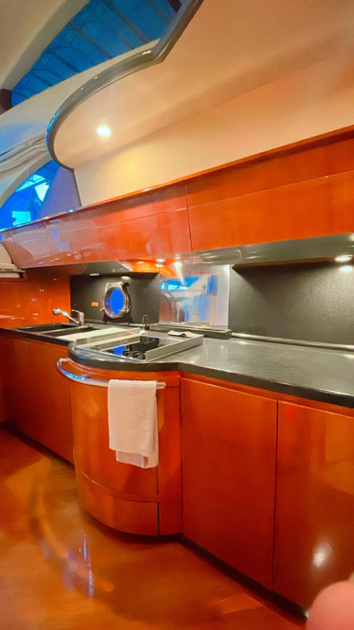 60ft Azimut DV