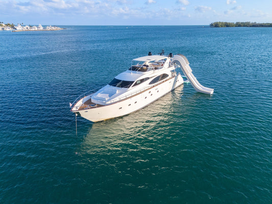 90ft Azimut