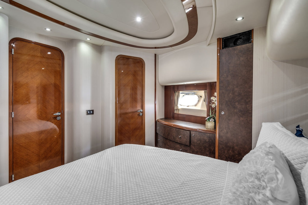 90ft Azimut