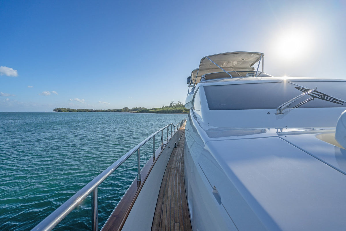 90ft Azimut