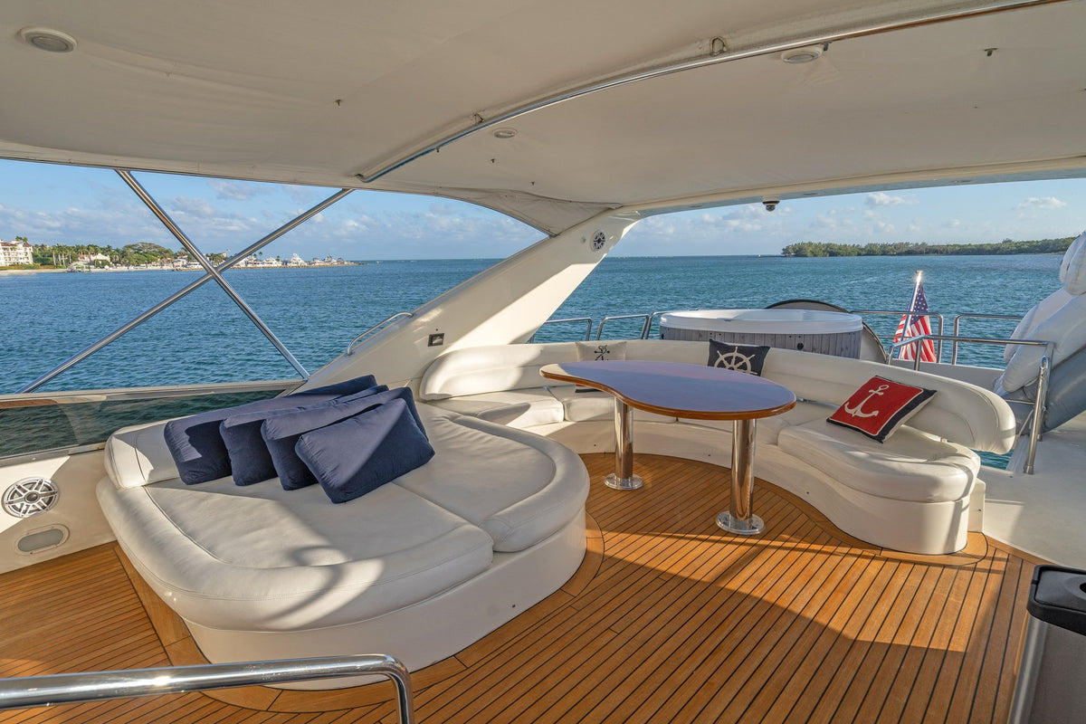 90ft Azimut