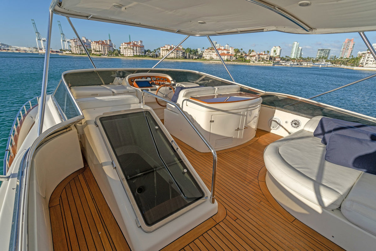 90ft Azimut