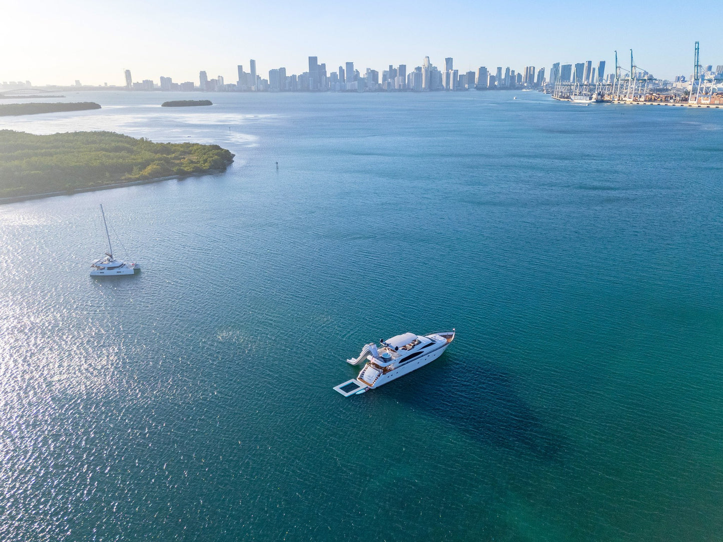 90ft Azimut